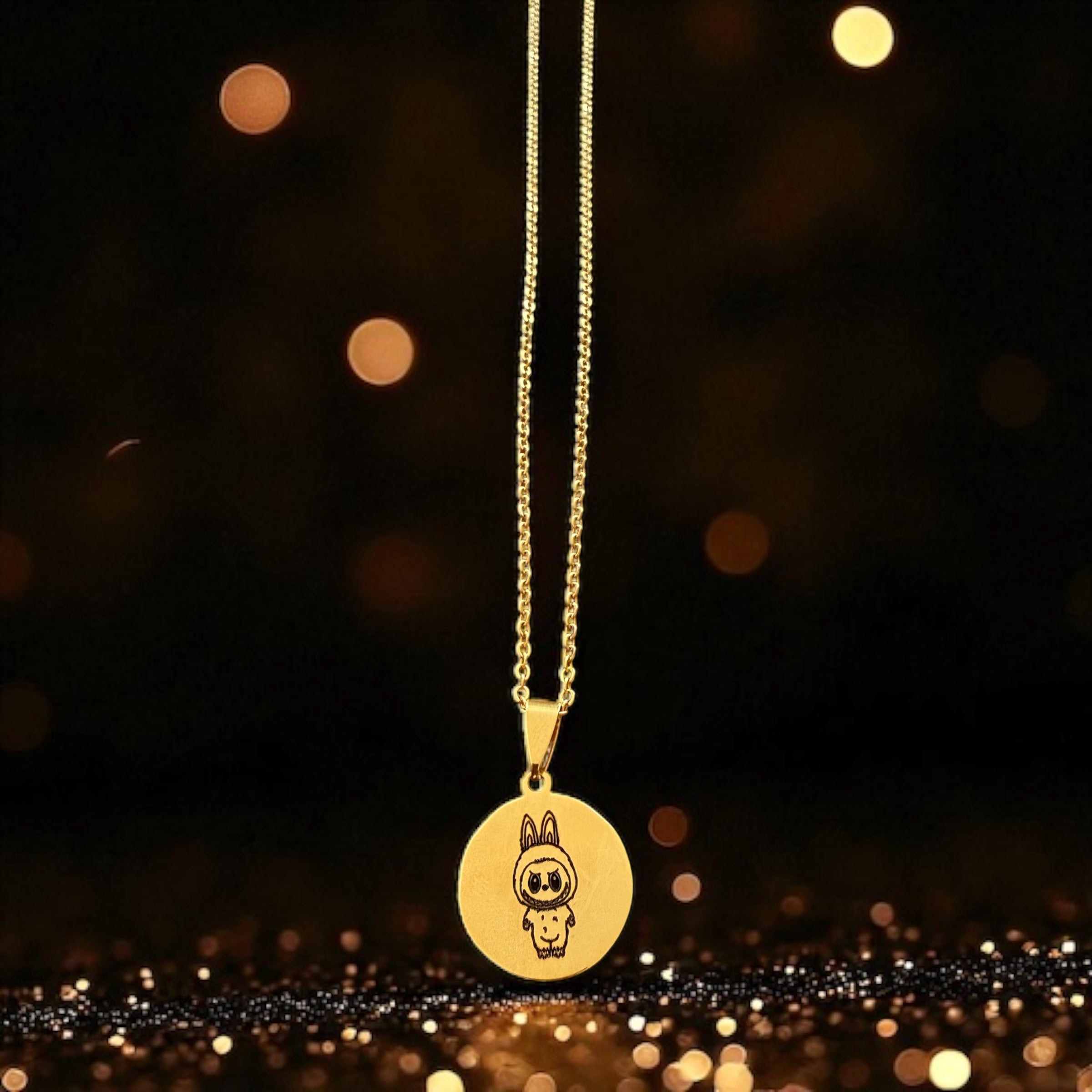 Goldfarbene Edelstahlkette mit Labubu Gravur